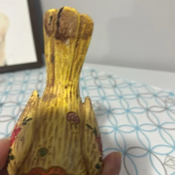 Decorative Yellow Bird Figurine few spots chipped colors - Picture 4 of 8